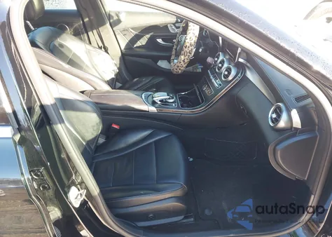 2016 Mercedes-Benz C 300 Sport 4Matic из США, поврежденный, VIN 55SWF4KB4GU176266